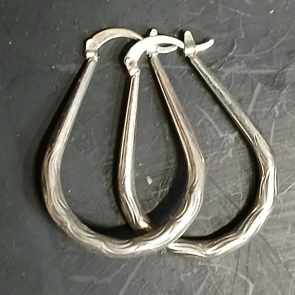 Silvertone teardrop hoop pierced earrings large - Picture 1 of 4
